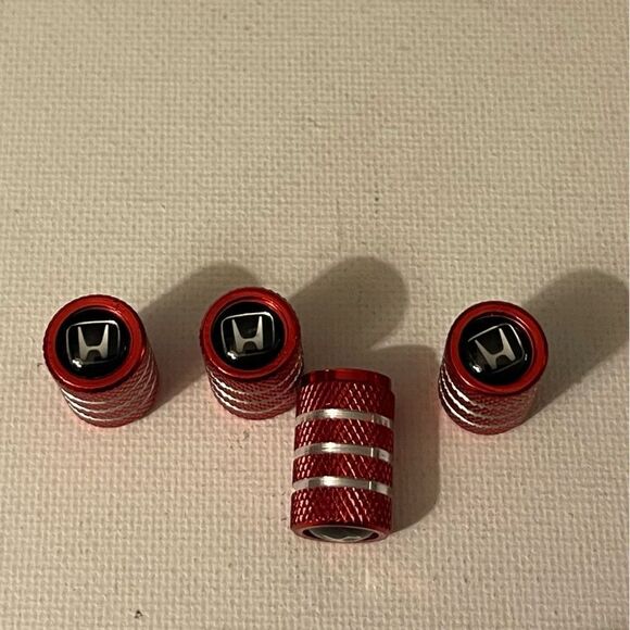 Honda Logo valve Stem caps in Red set of 4 NWT - Picture 2 of 4